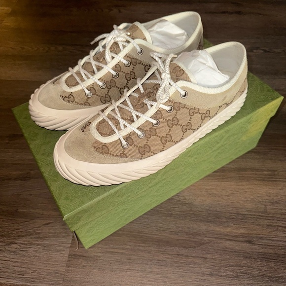 Gucci suede shoes - Picture 1 of 7